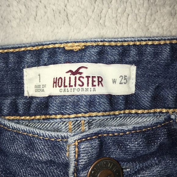 Hollister Denim Shorts - Picture 3 of 3